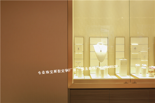 珠寶展示柜細節(jié).jpg